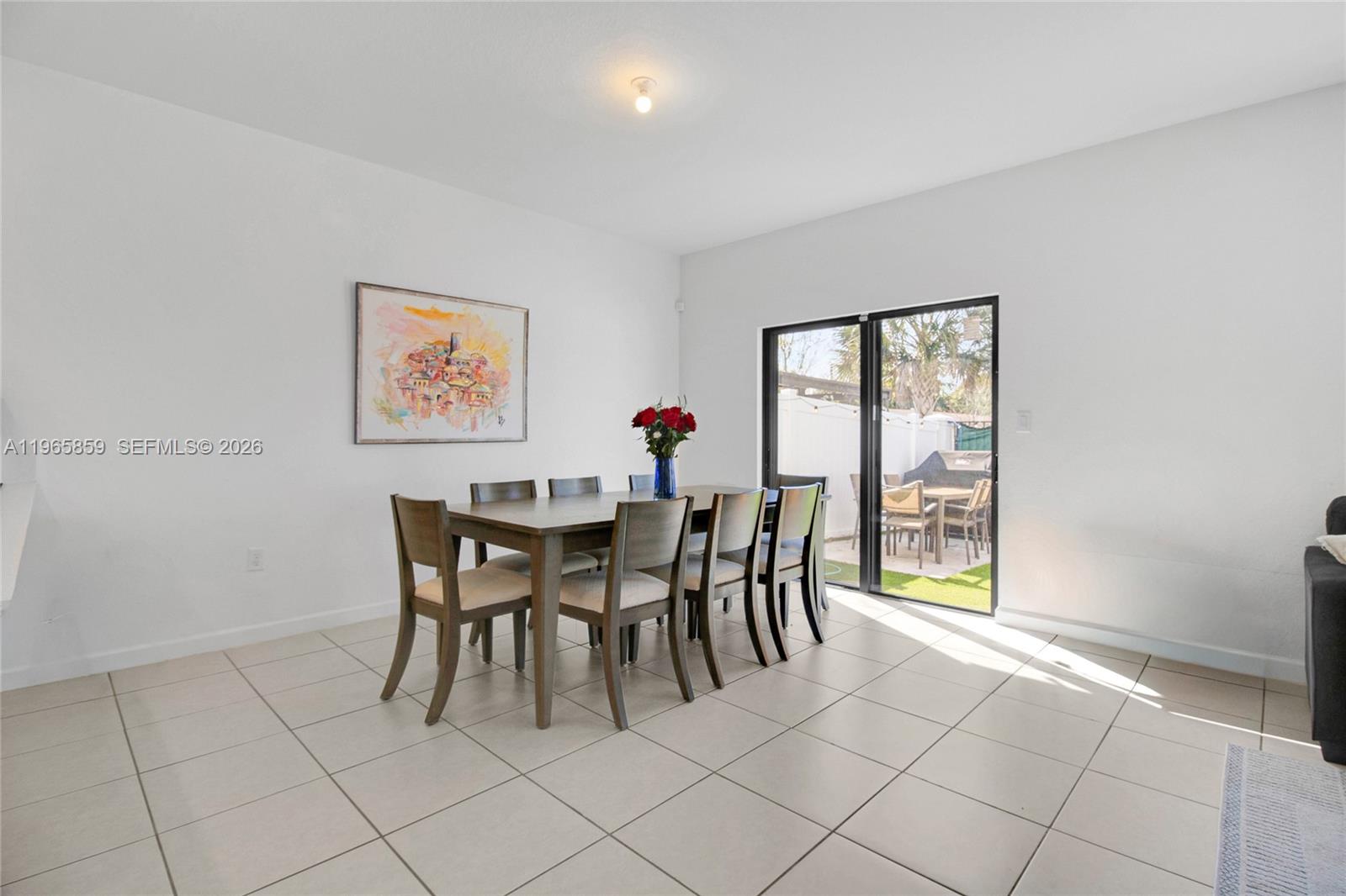 VISTA LAGO - Residential