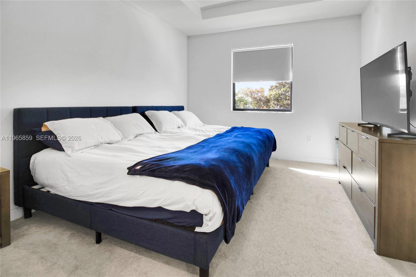 VISTA LAGO - Residential