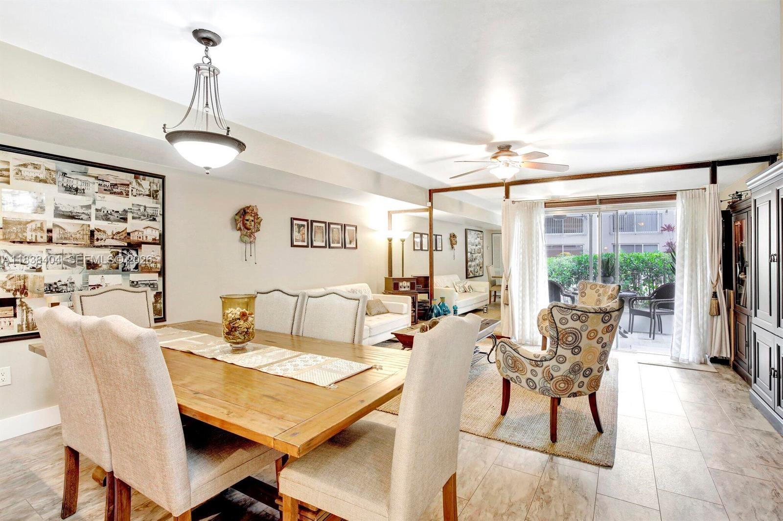 ROYAL TOWNHOMES - Residential