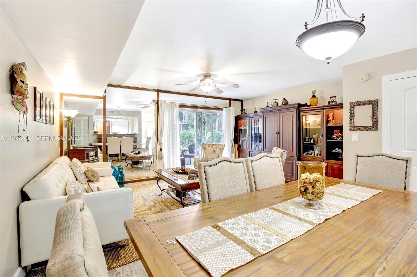 ROYAL TOWNHOMES - Residential