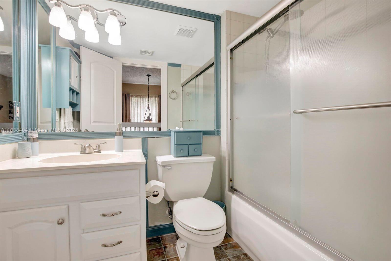 ROYAL TOWNHOMES - Residential