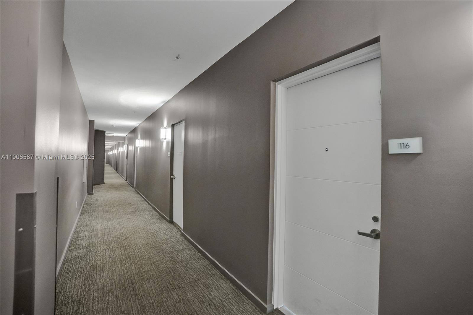 400 SUNNY ISLES CONDO EAS - Residential Lease