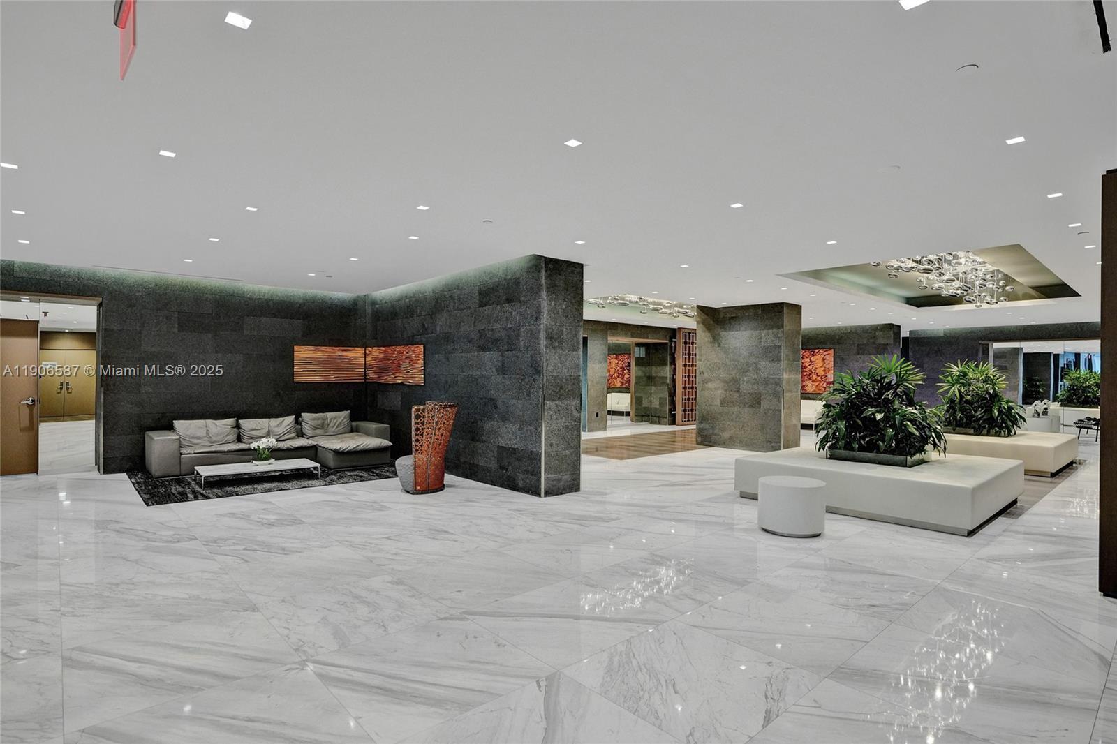 400 SUNNY ISLES CONDO EAS - Residential Lease