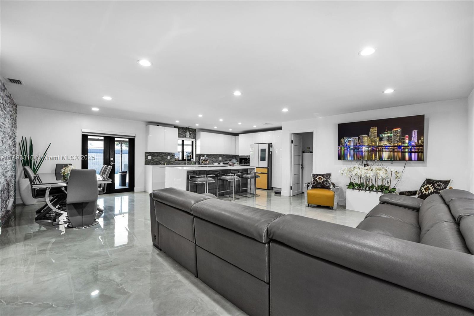 SOUTHERN ESTS 4TH ADDN - Residential