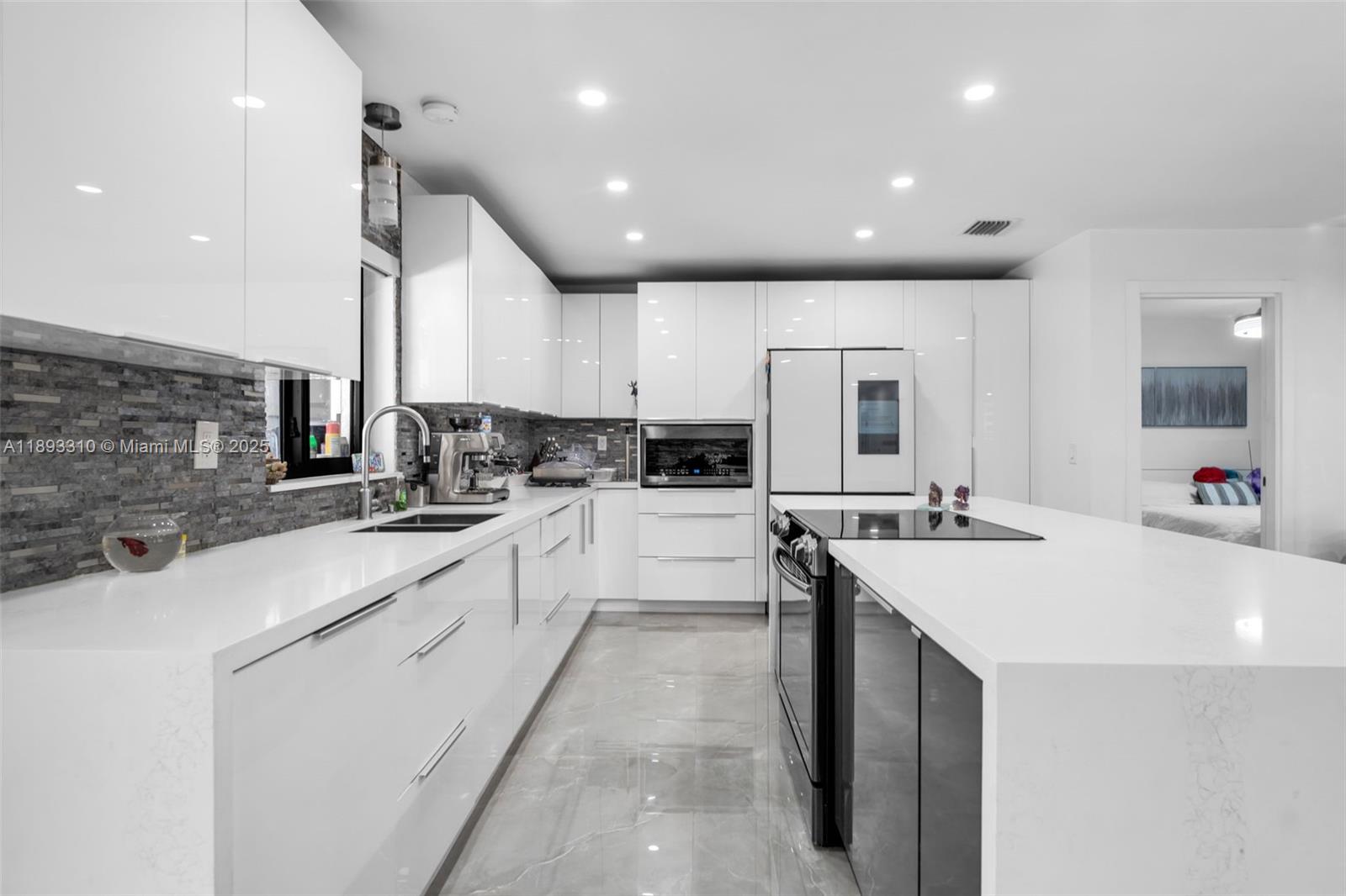 SOUTHERN ESTS 4TH ADDN - Residential