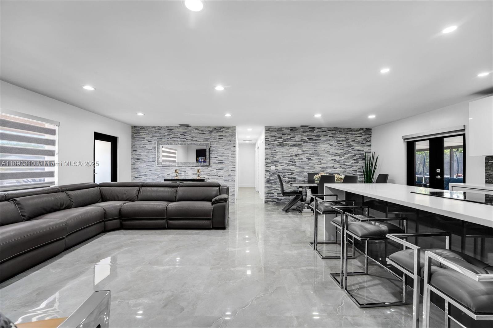 SOUTHERN ESTS 4TH ADDN - Residential