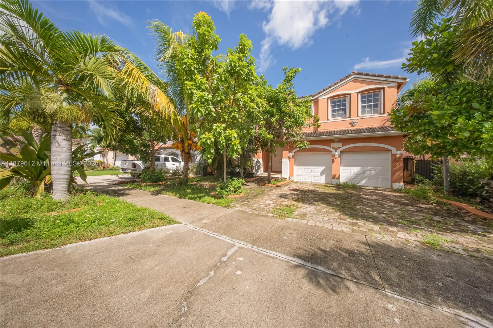 KENDALL COUNTRY ESTATES - Residential