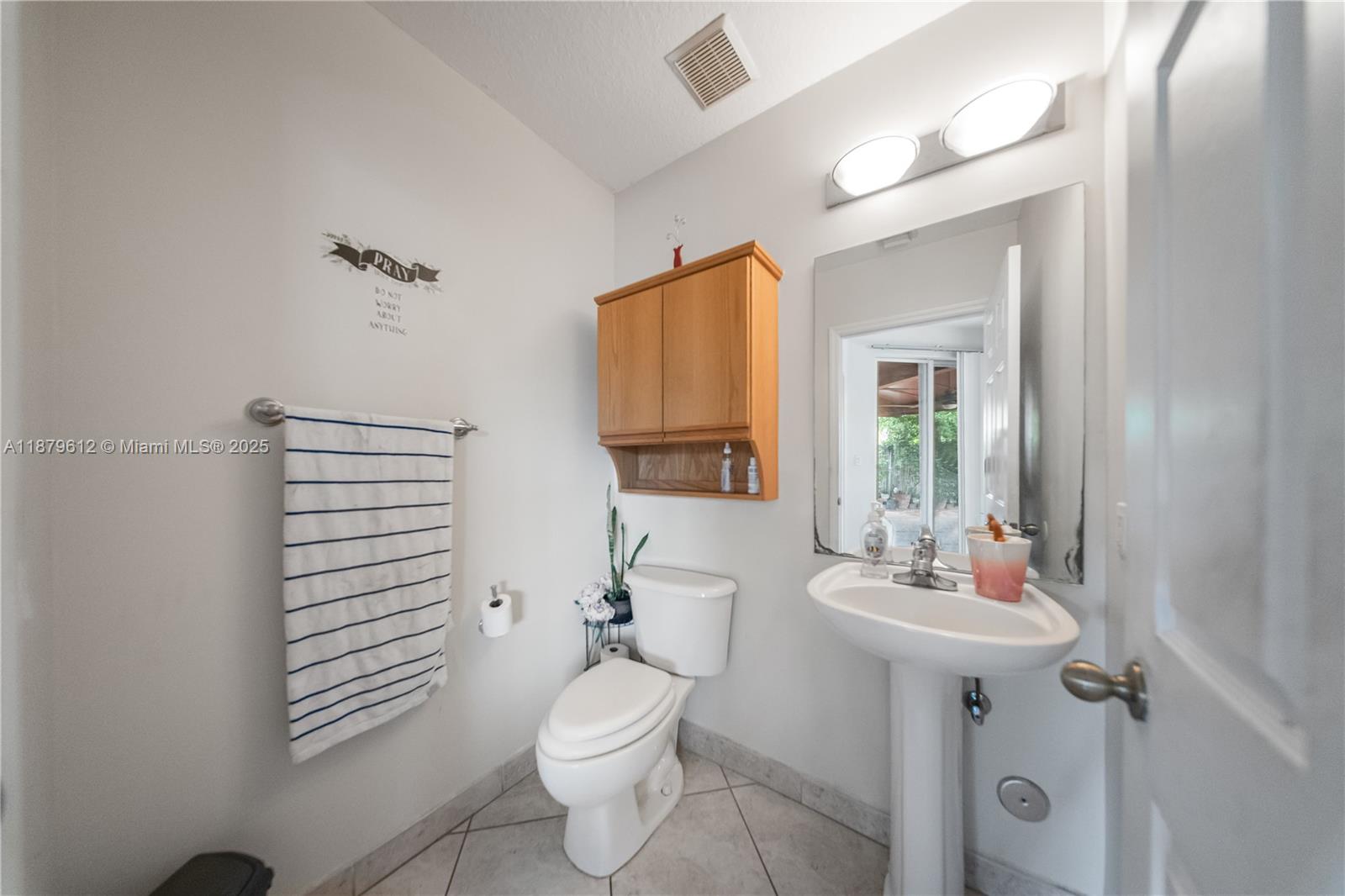 KENDALL COUNTRY ESTATES - Residential