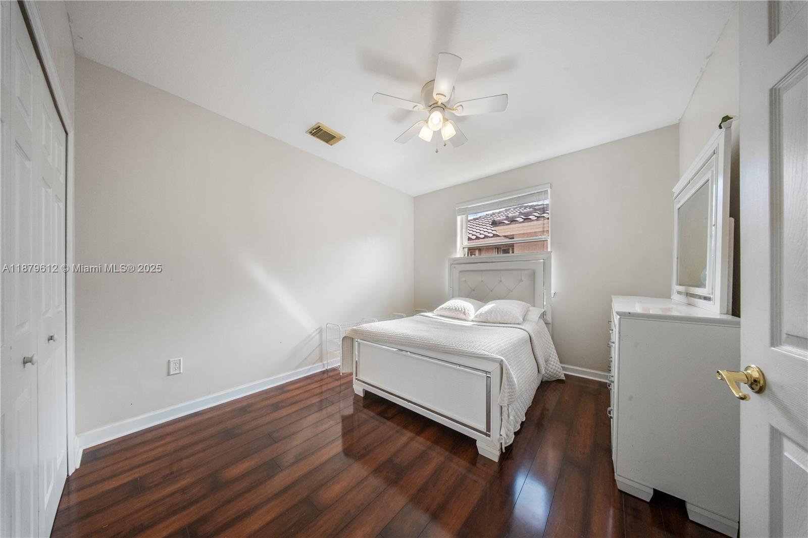 KENDALL COUNTRY ESTATES - Residential