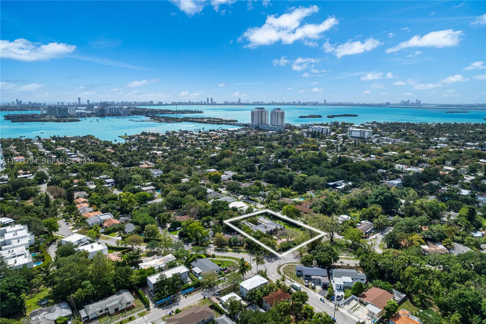 BISCAYNE HEIGHTS - Land