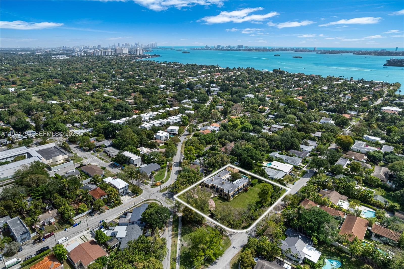 BISCAYNE HEIGHTS - Land