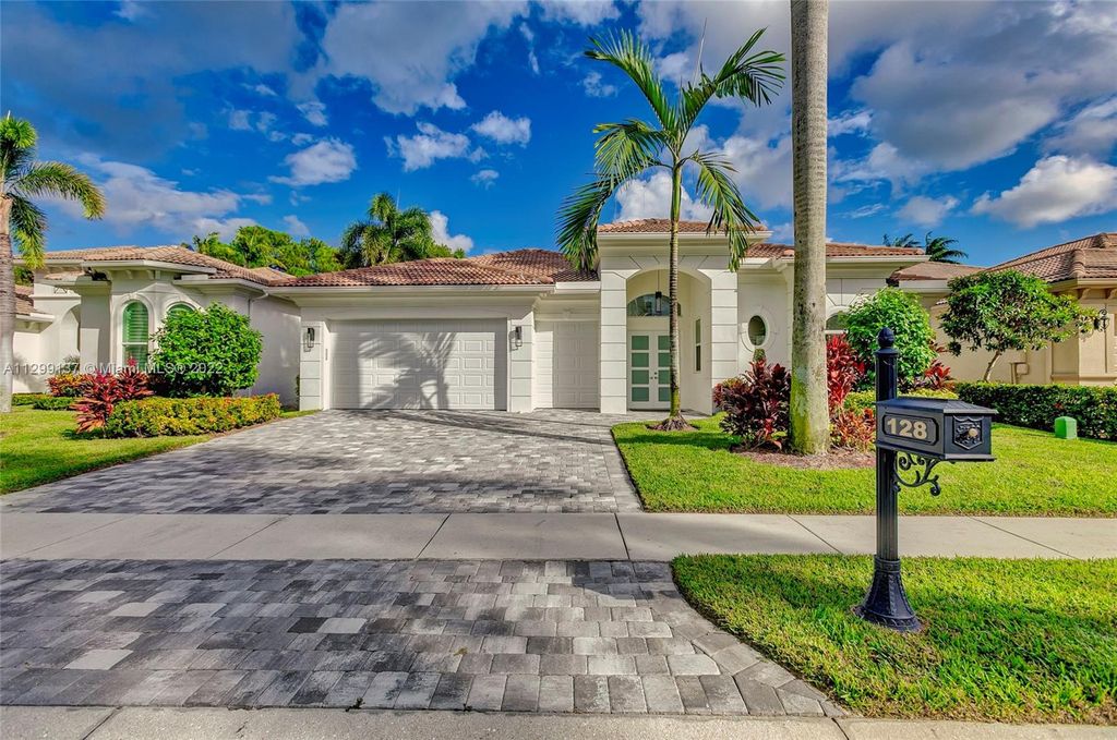 Photo of 128 Abondance Dr, Palm Beach Gardens, FL 33410 (MLS # A11299137)