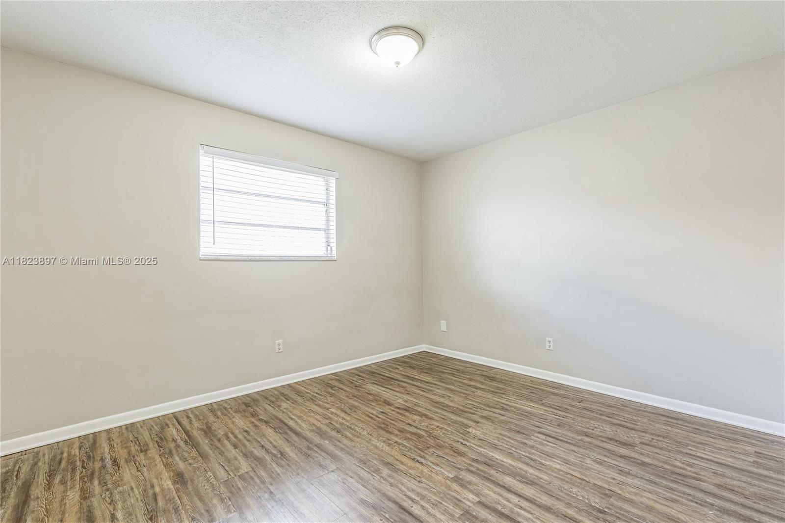 MELALEUCA ISLES - Residential