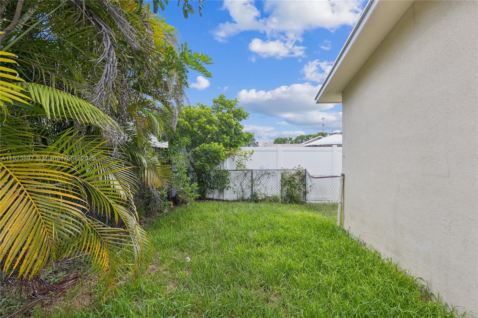 156 SW 126th Ave