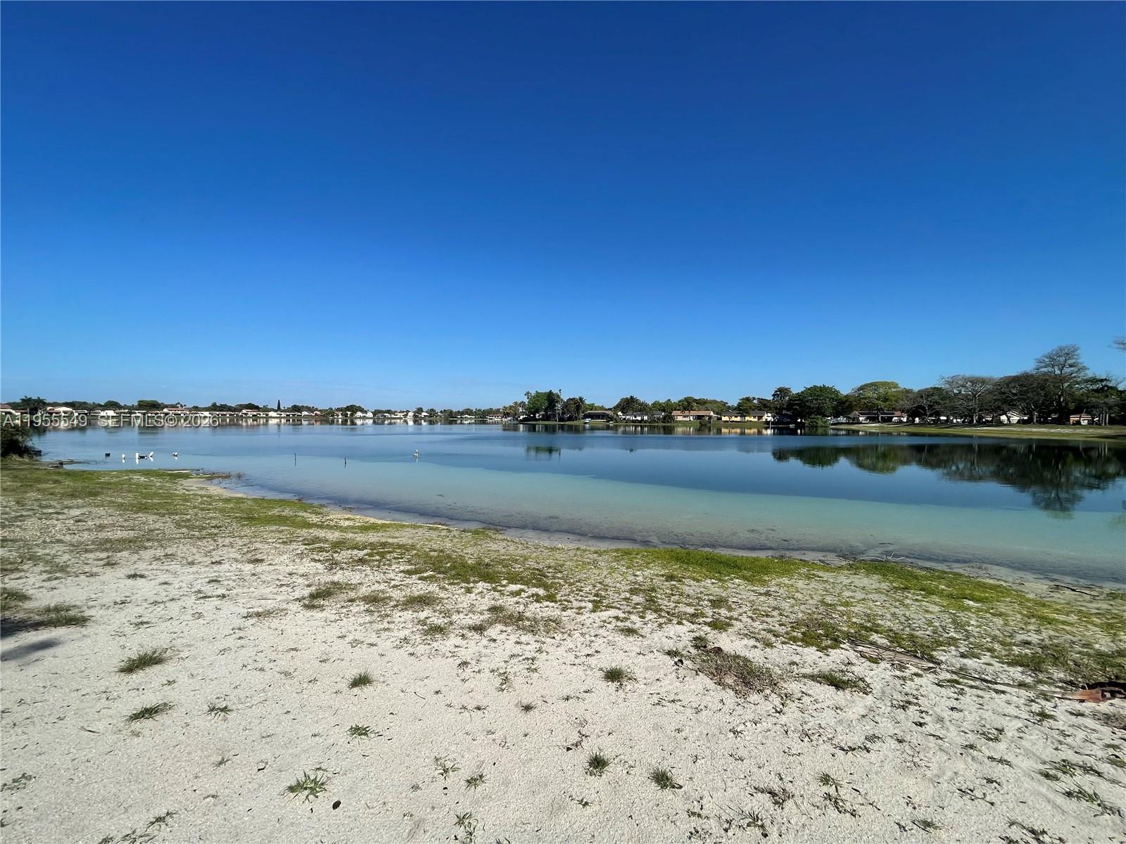 COUNTRY LAKE MANORS SEC 3 - Residential