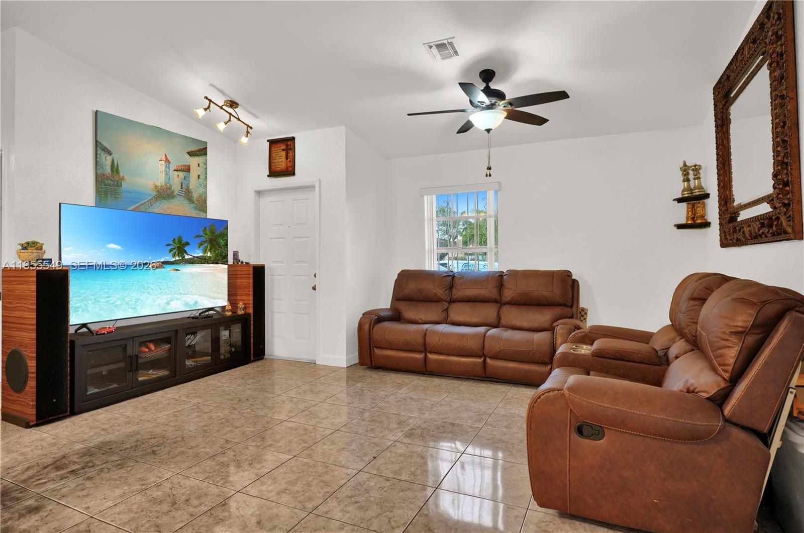 COUNTRY LAKE MANORS SEC 3 - Residential