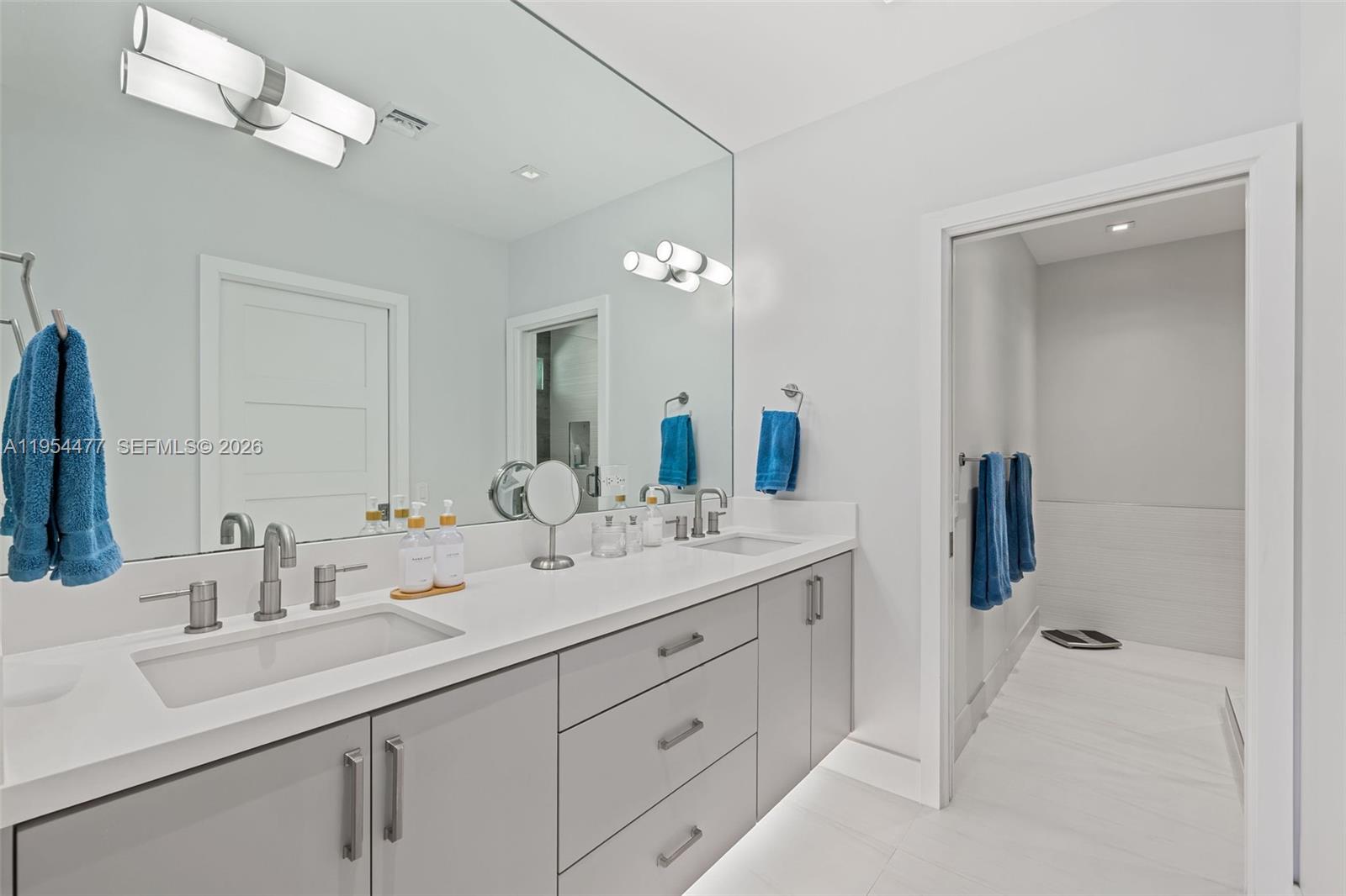 KILLIAN GREEN ESTS - Residential