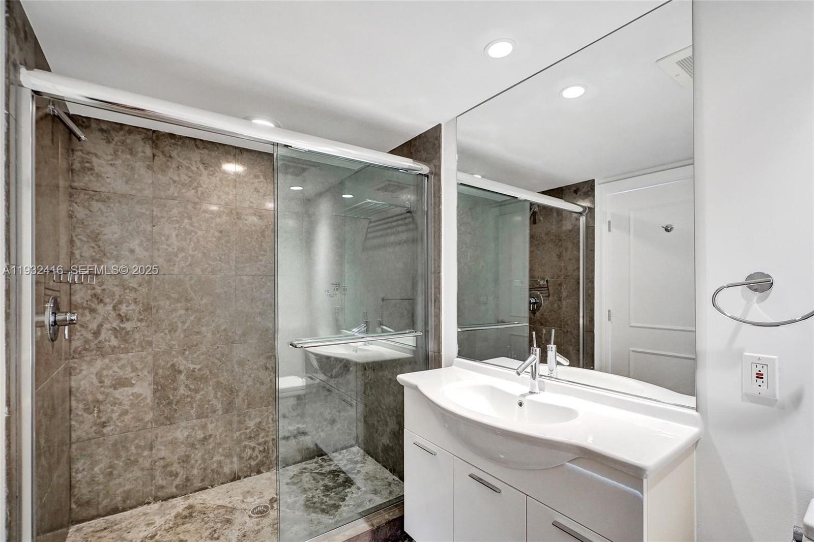 ICON BRICKELL NO TWO COND - Residential Lease