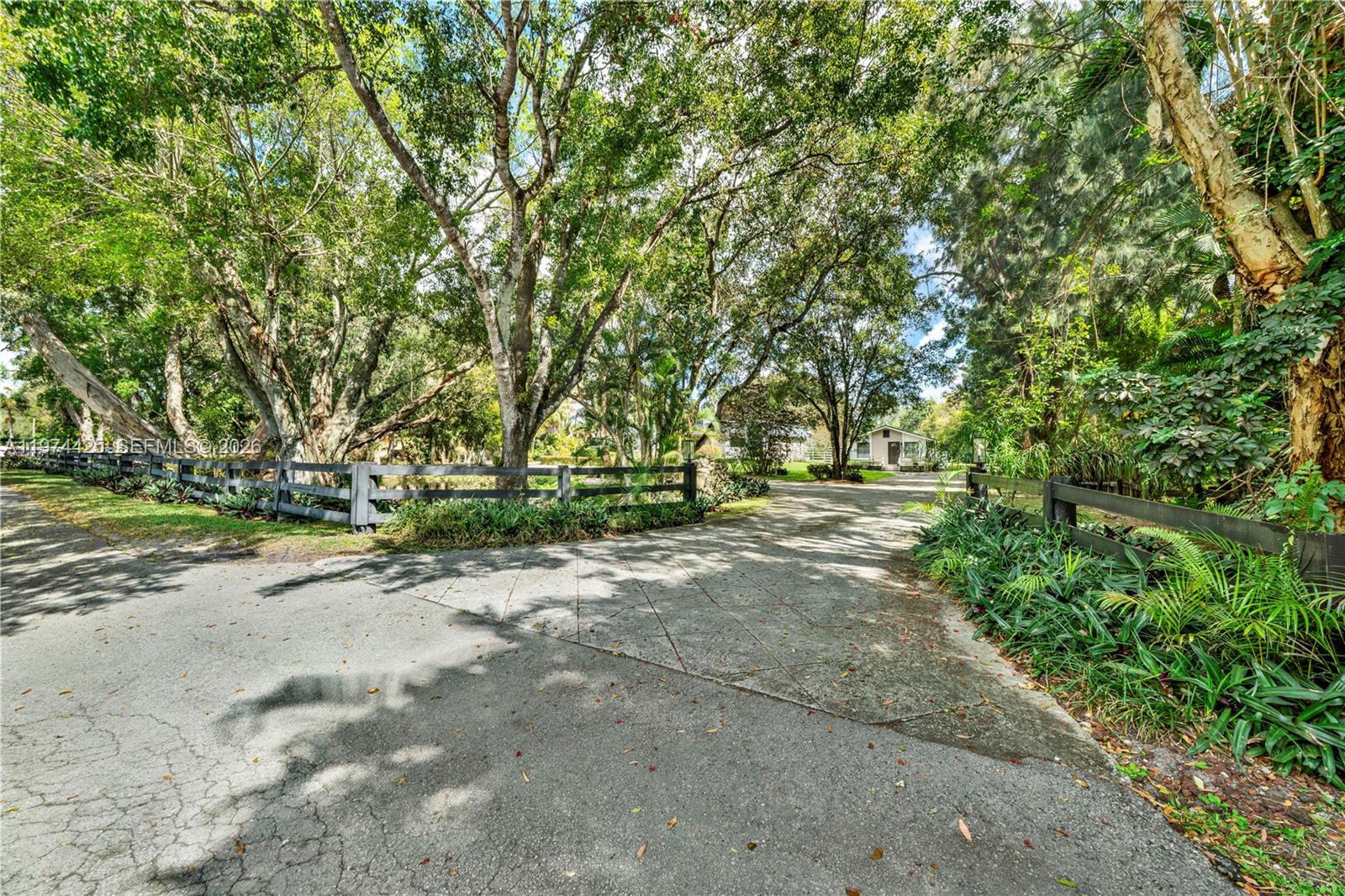 EVERGLADES SUGAR & LAND C - Residential