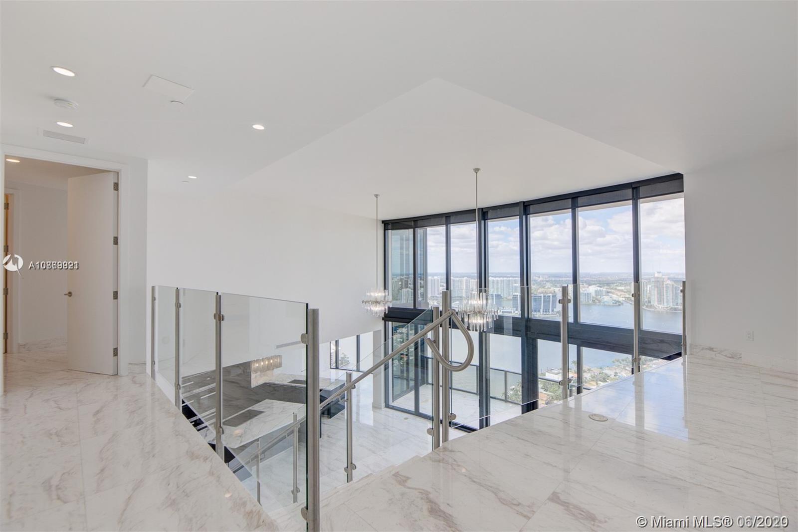 18555 COLLINS AVENUE COND - Residential