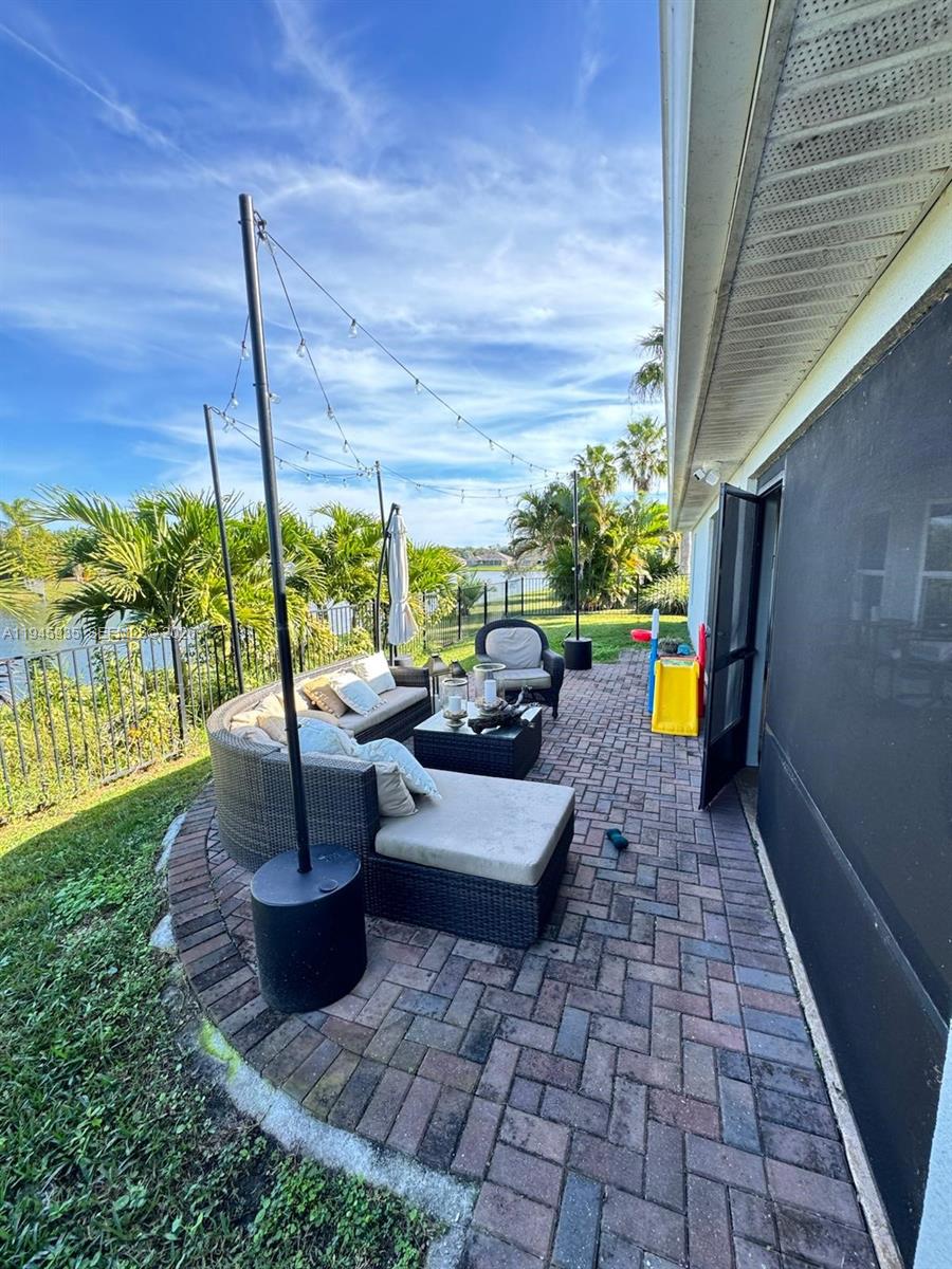 """OAKS OF VERO PD PHASE - Residential