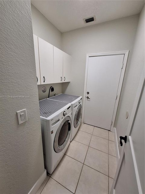 listing image 42