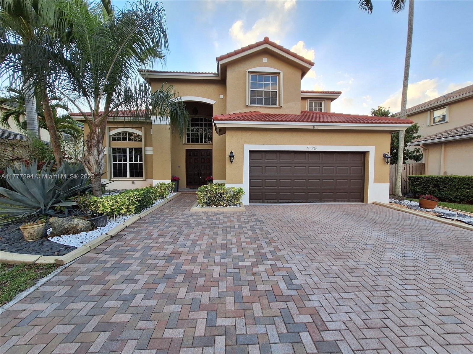 Property for Sale at 4125 Amber Ln, Weston, Broward County, Florida - Bedrooms: 4 
Bathrooms: 3  - $995,000
