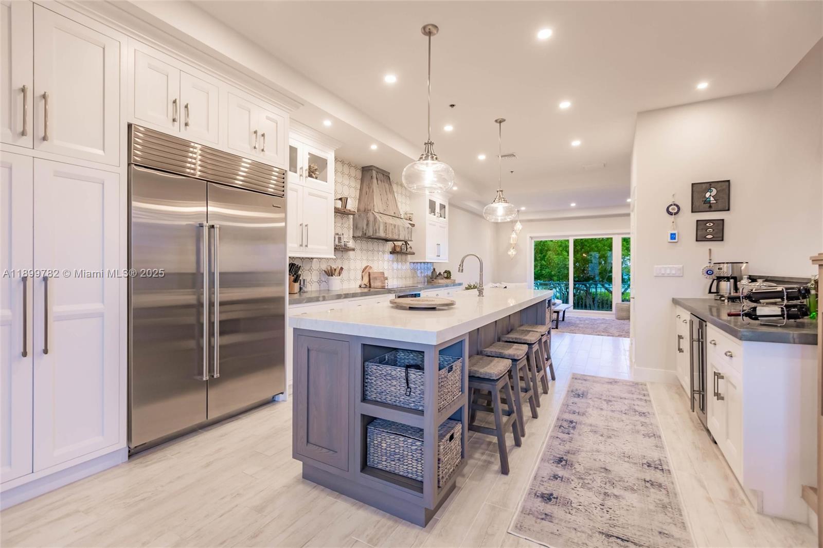 JUPITER KEY 2 - Residential Lease