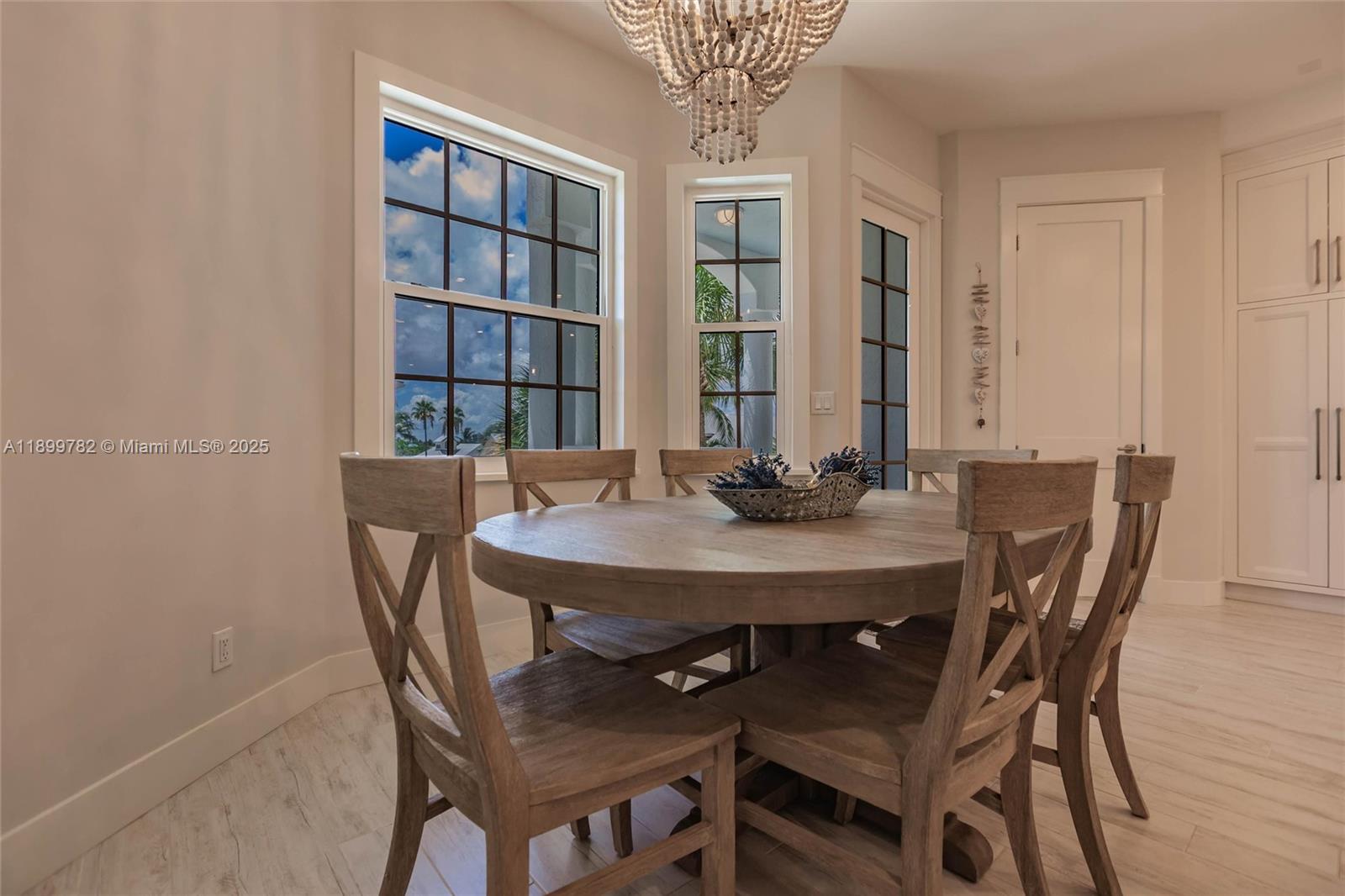 JUPITER KEY 2 - Residential Lease