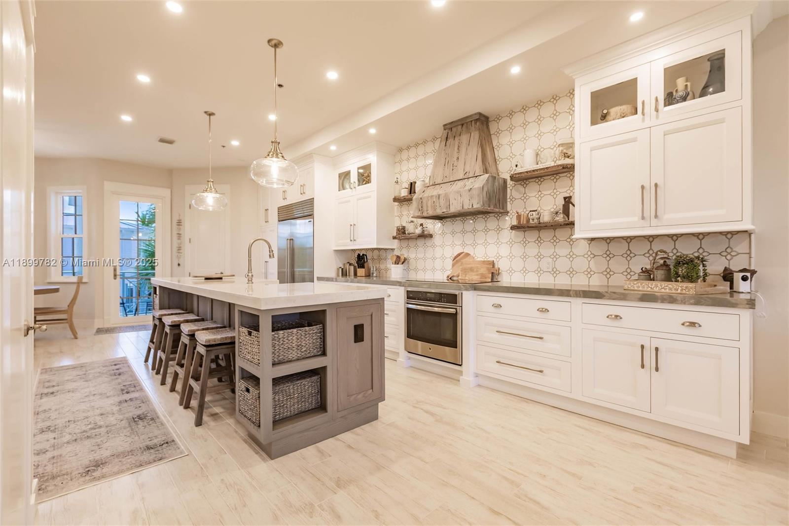 JUPITER KEY 2 - Residential Lease