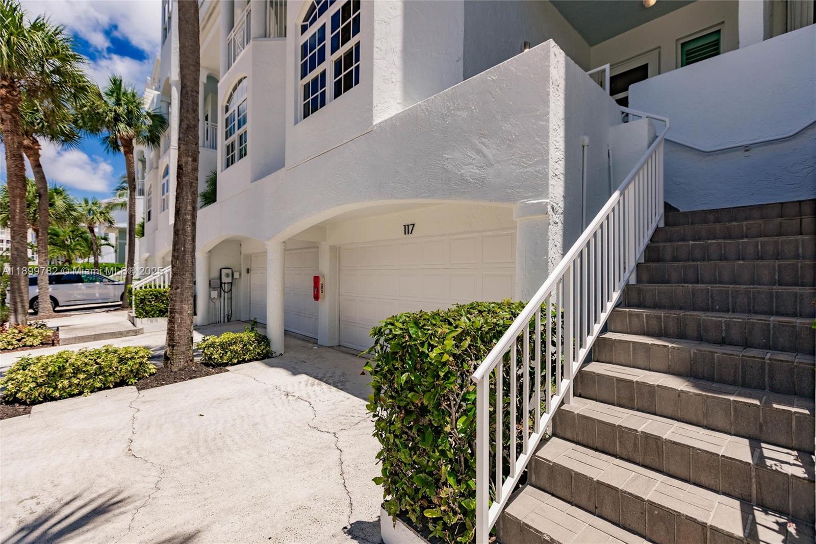 JUPITER KEY 2 - Residential Lease