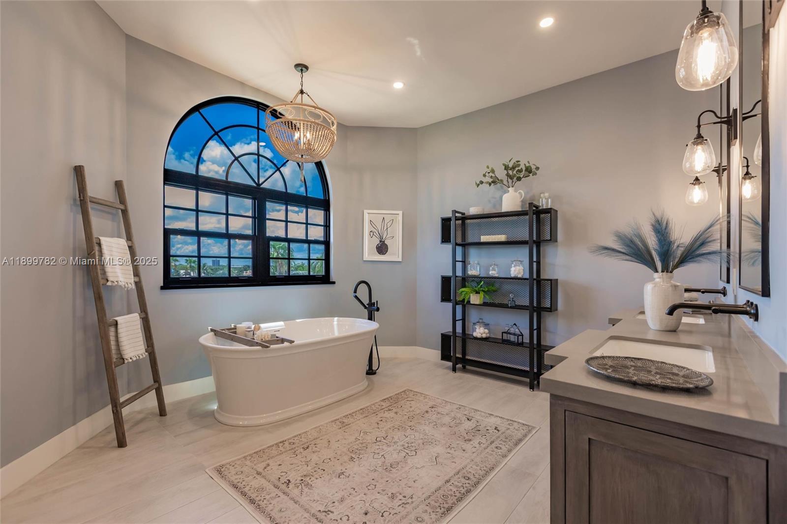 JUPITER KEY 2 - Residential Lease