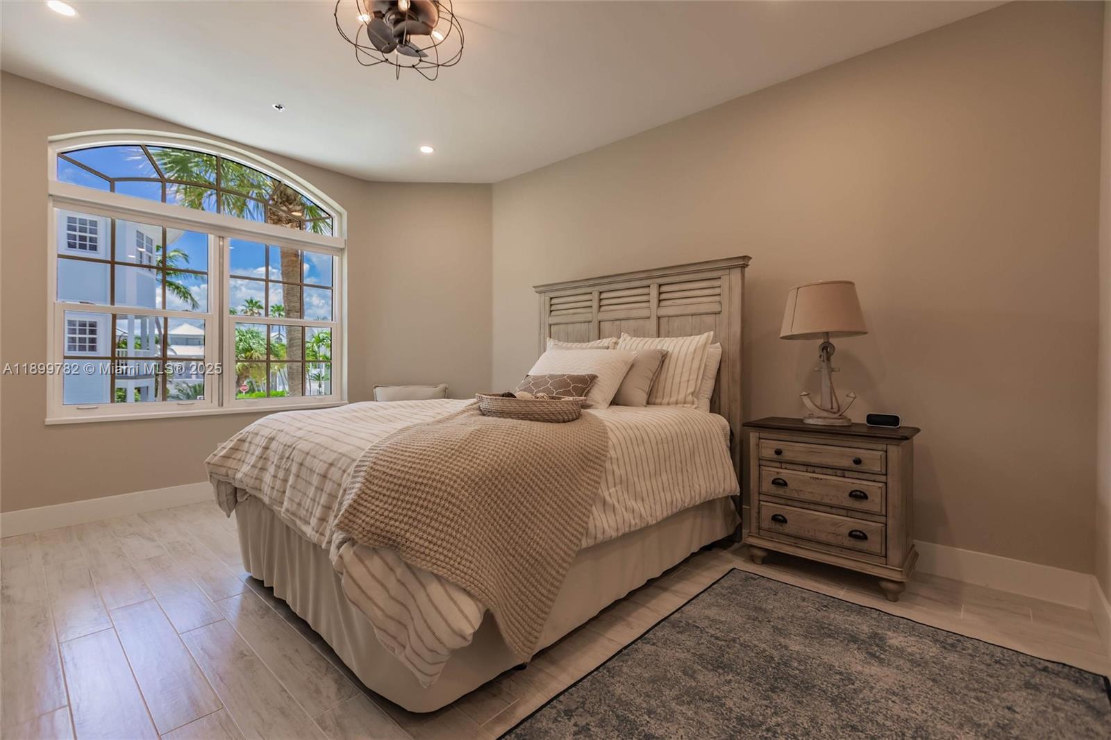 JUPITER KEY 2 - Residential Lease