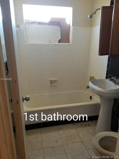 COLLIER MANOR 2ND ADD - Residential