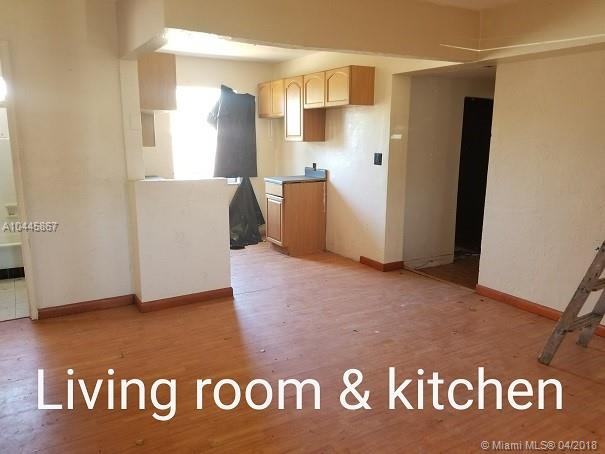 COLLIER MANOR 2ND ADD - Residential