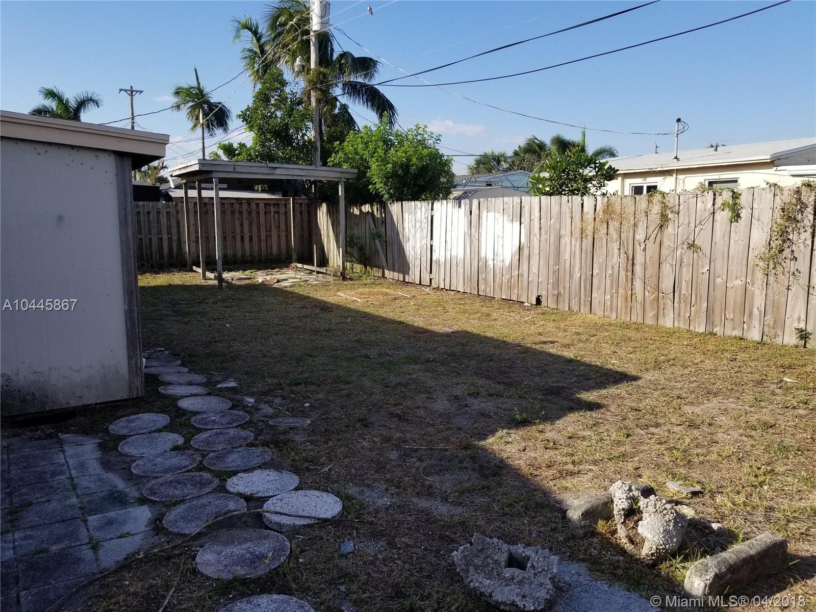 COLLIER MANOR 2ND ADD - Residential