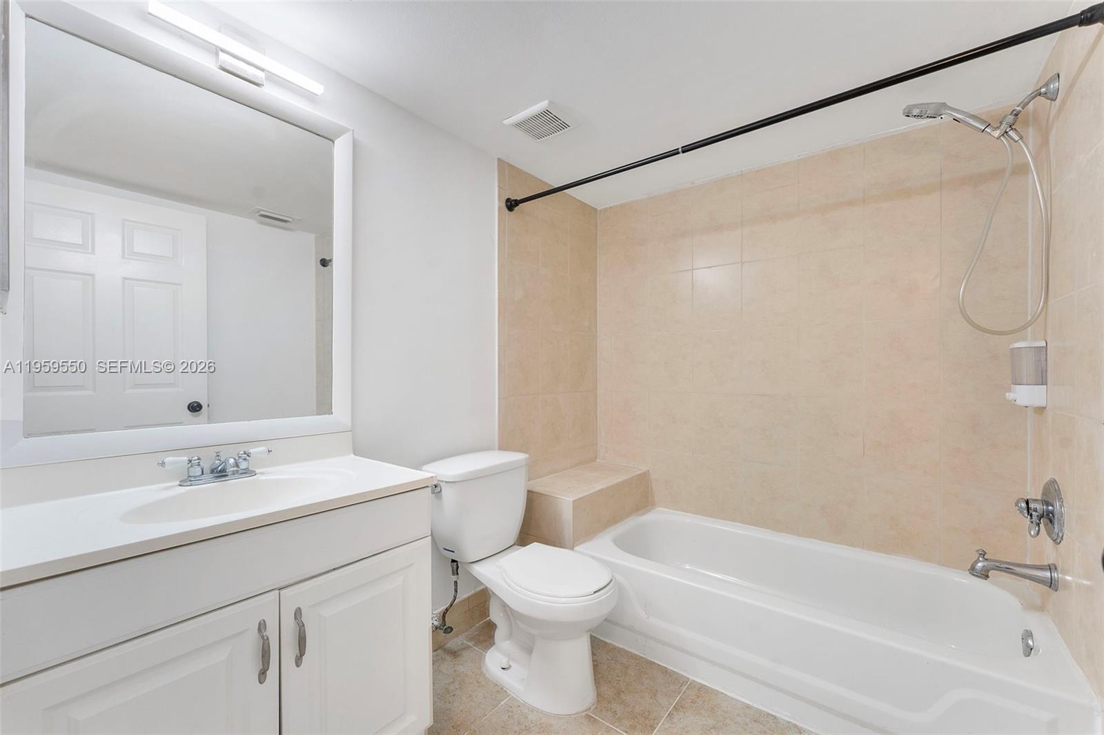 LAKE WINDWOOD CONDO - Residential