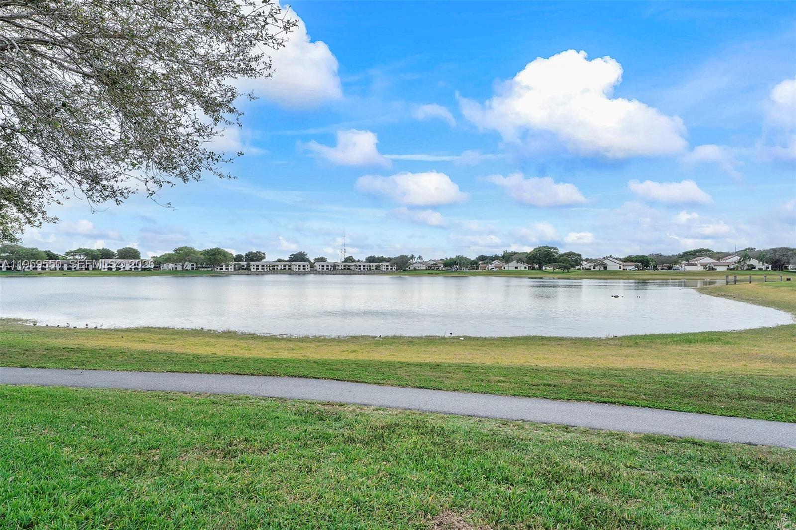 LAKE WINDWOOD CONDO - Residential