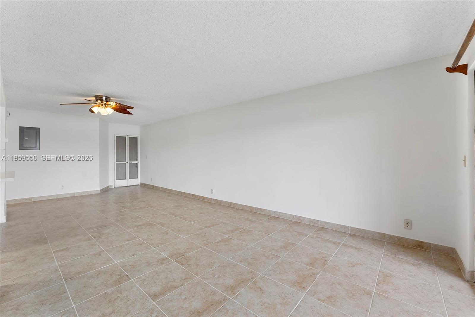 LAKE WINDWOOD CONDO - Residential