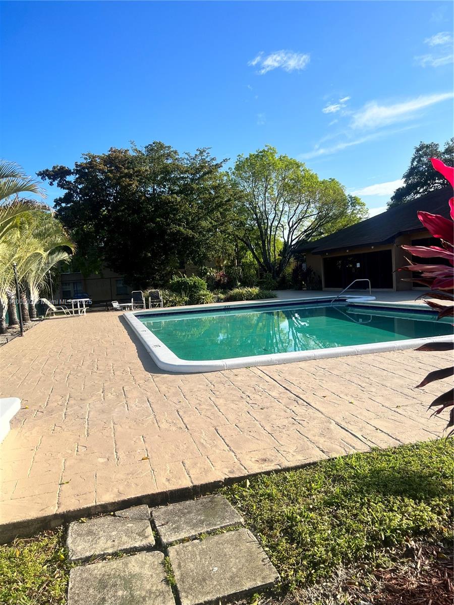 WOOD HUE IV CONDO - Residential Lease