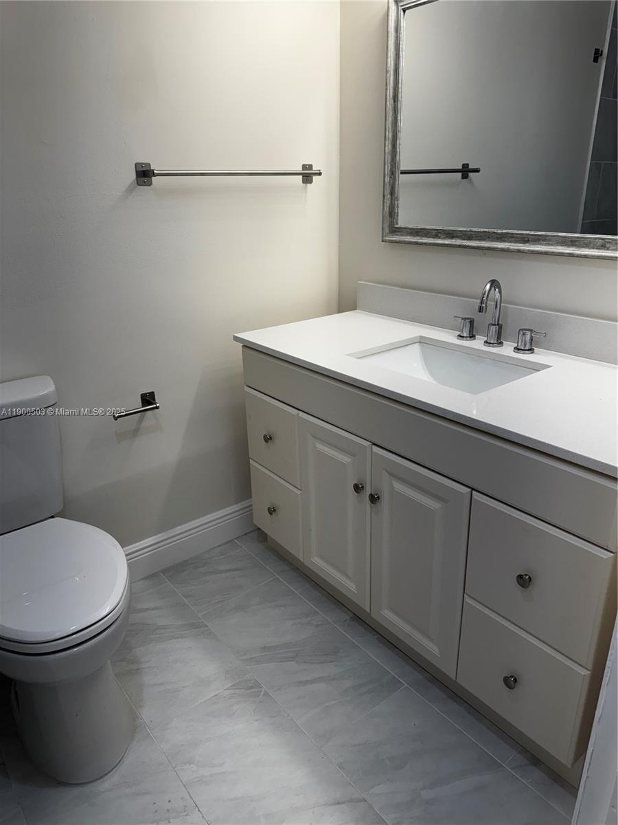 WOOD HUE IV CONDO - Residential Lease