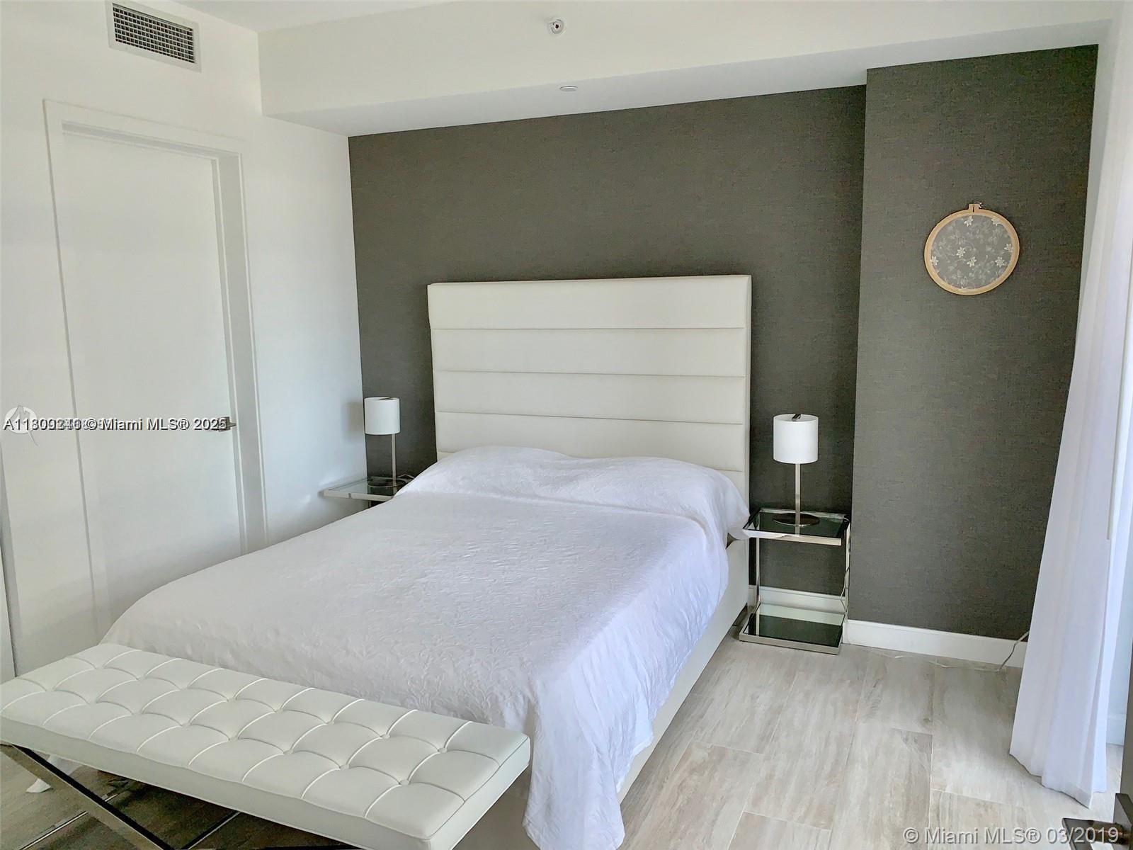 View photos, virtual tours, details... 55 SW 9th St 2003