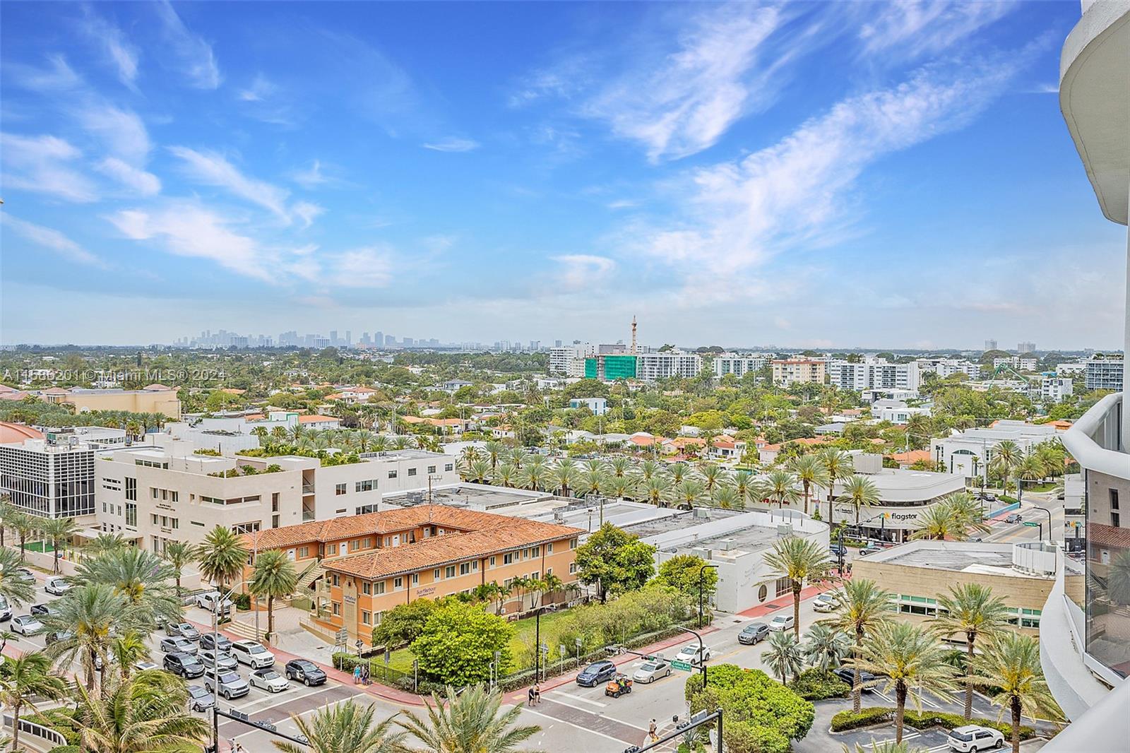 MAJESTIC TOWER - Residential