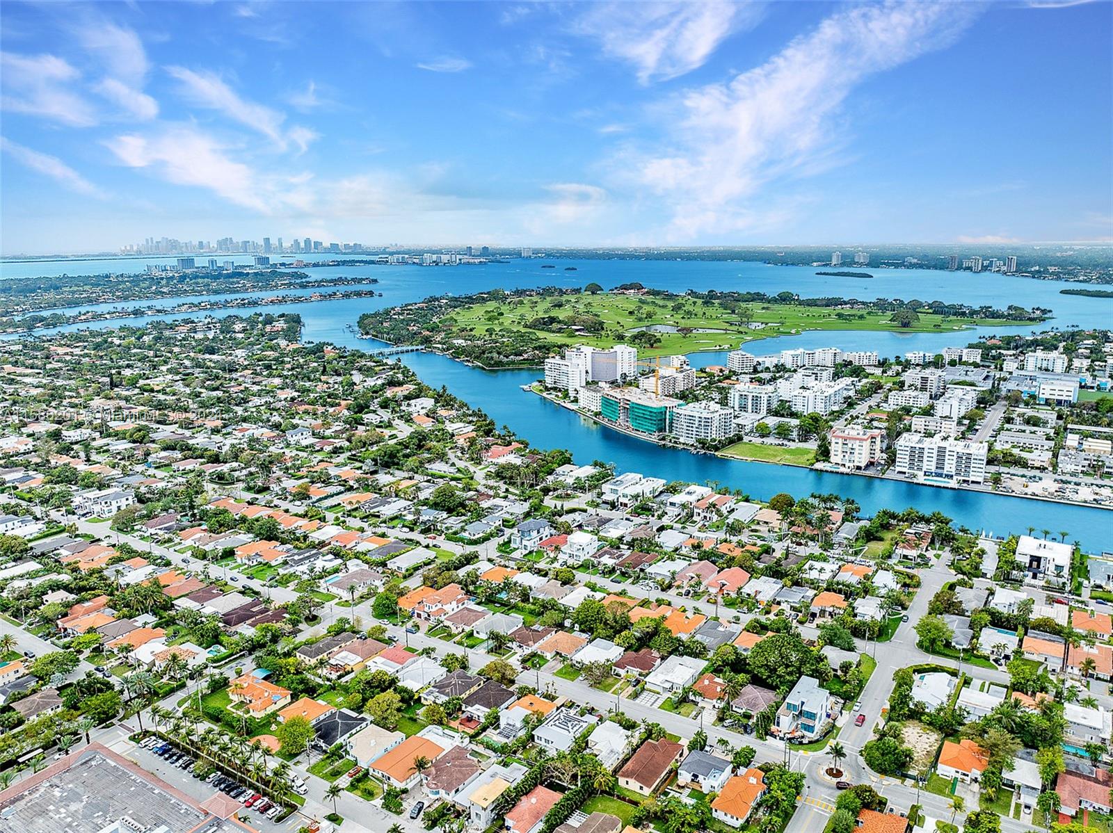 MAJESTIC TOWER - Residential