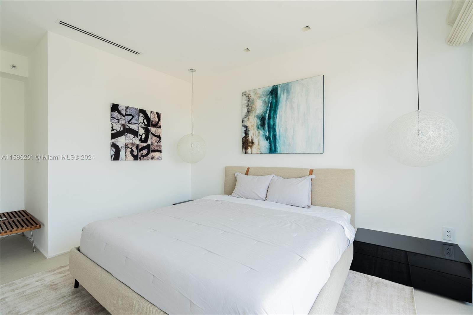 MAJESTIC TOWER - Residential