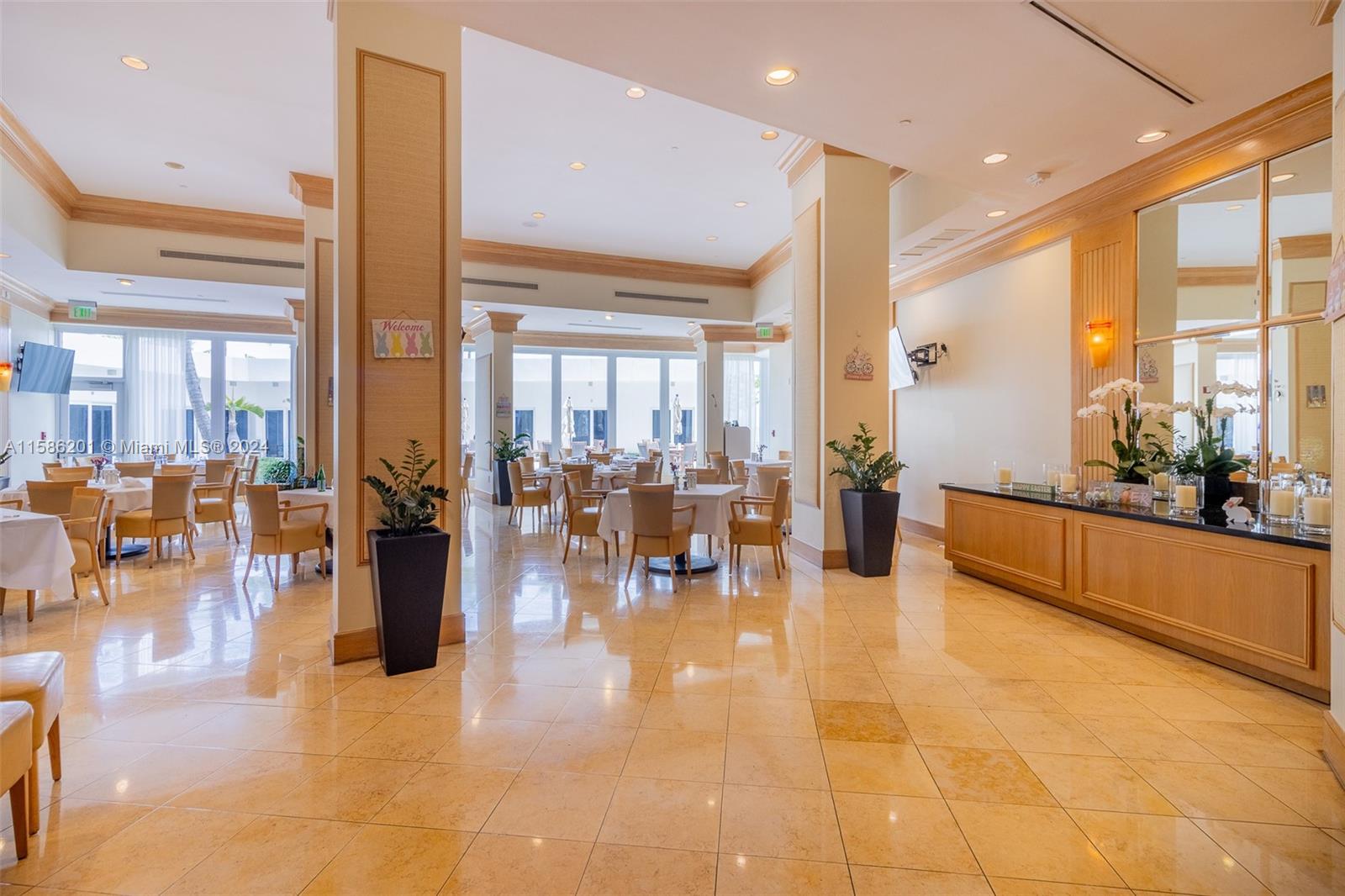 MAJESTIC TOWER - Residential