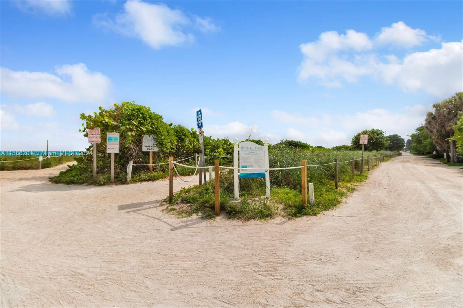 MAJESTIC TOWER - Residential