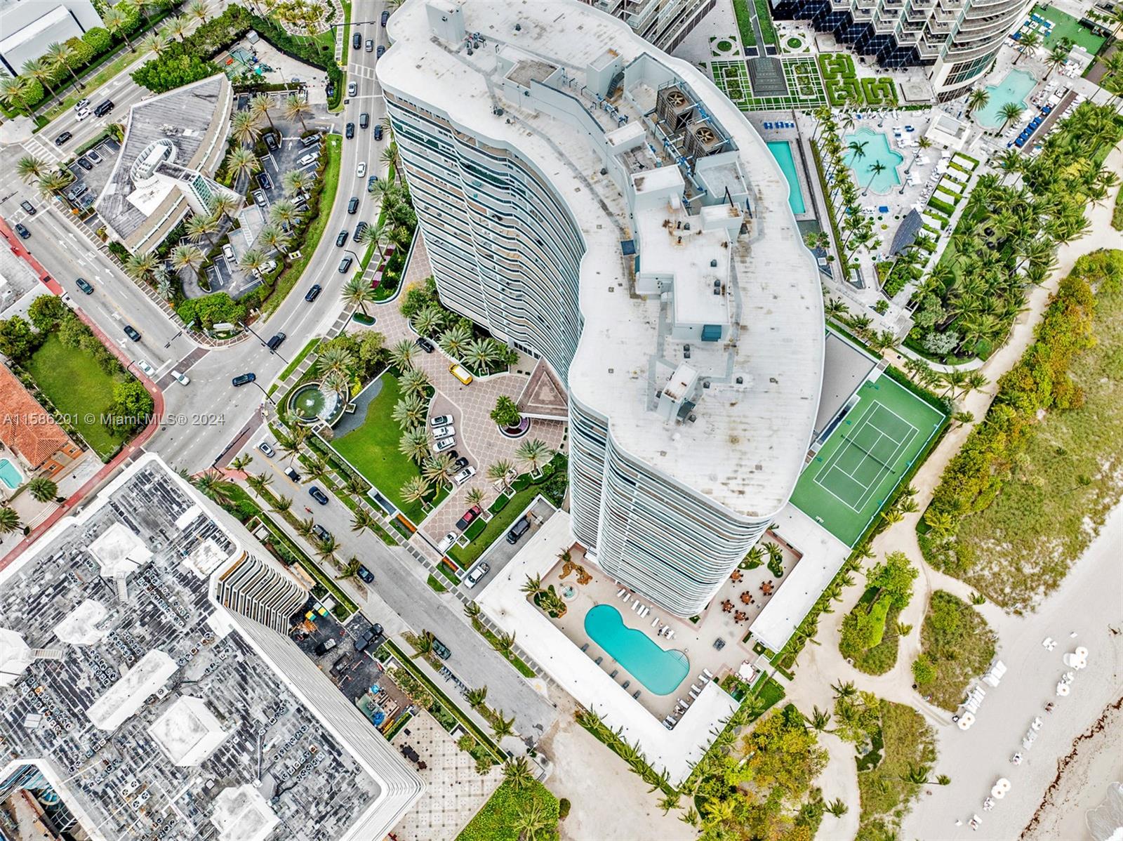 MAJESTIC TOWER - Residential