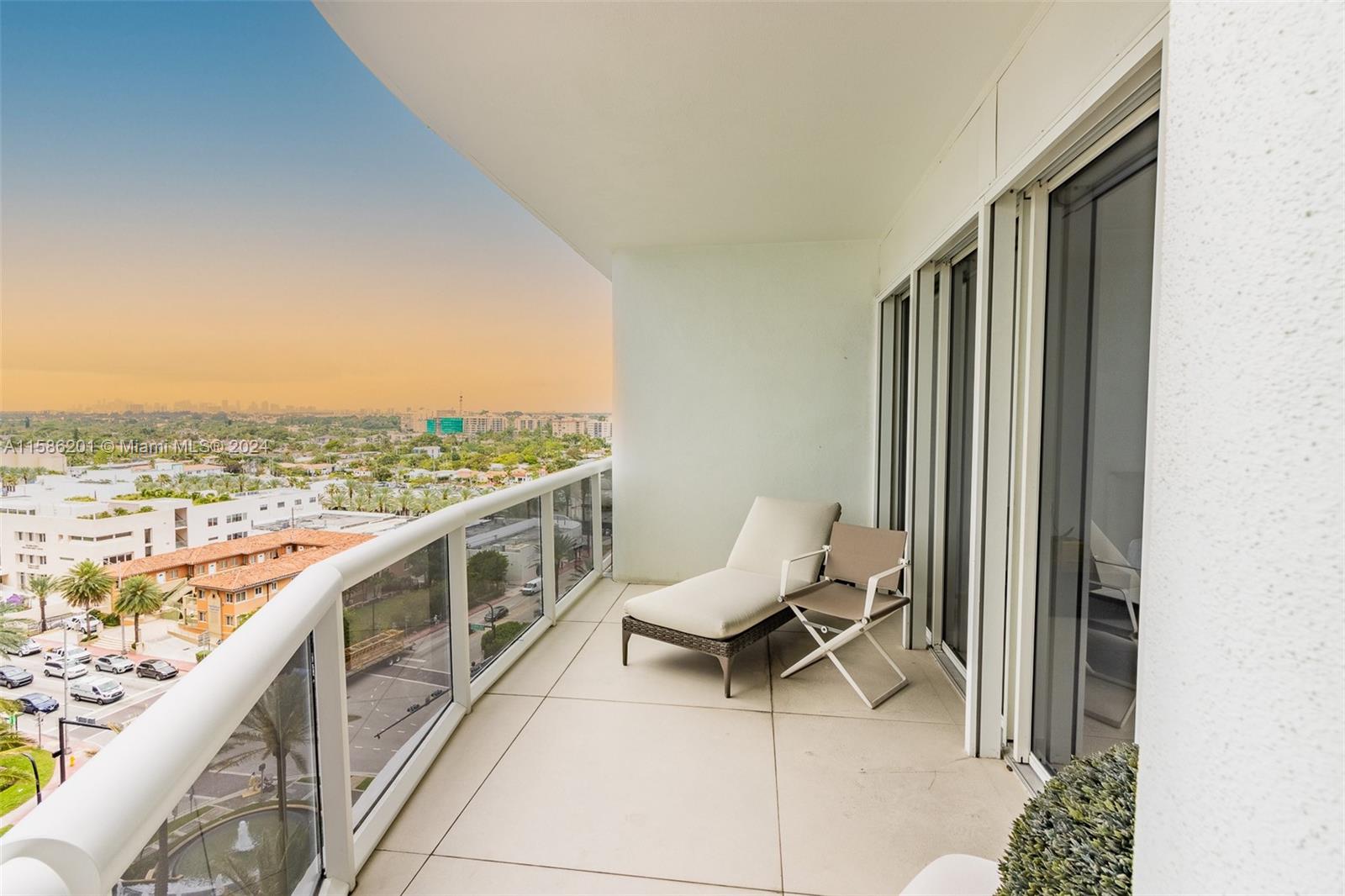 MAJESTIC TOWER - Residential