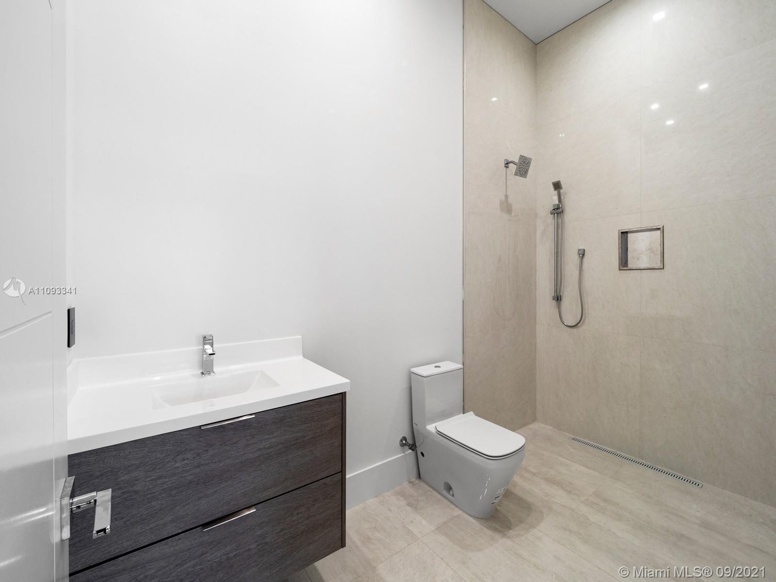 SUNILAND ESTATES 1ST ADDN - Residential